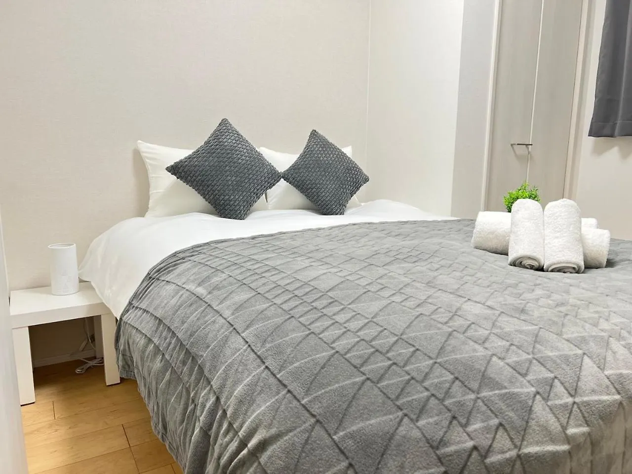 Ikebukuro Area R11 Kamiike Apartment Tokyo